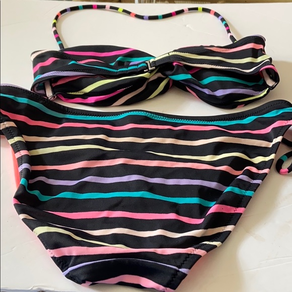 Victoria Secret bikini - Picture 6 of 10